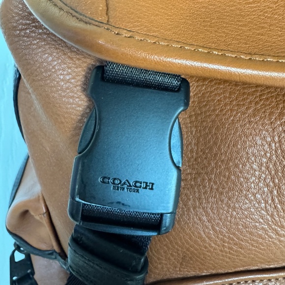 Coach Leather Backpack (Rucksack) - Large Capacity - Picture 5 of 9